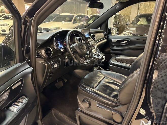Mercedes V 250 2019, 137,450 km - 2.0 л - Bakı
