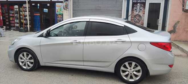 Hyundai Accent 2011, 143,000 km - 1.6 l - Gəncə