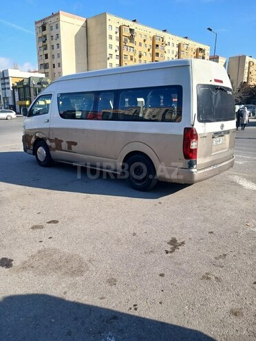 Toyota HiAce 2014, 435,698 km - 3.0 l - Sumqayıt