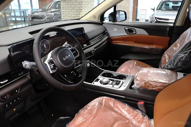 Kia Carnival-17