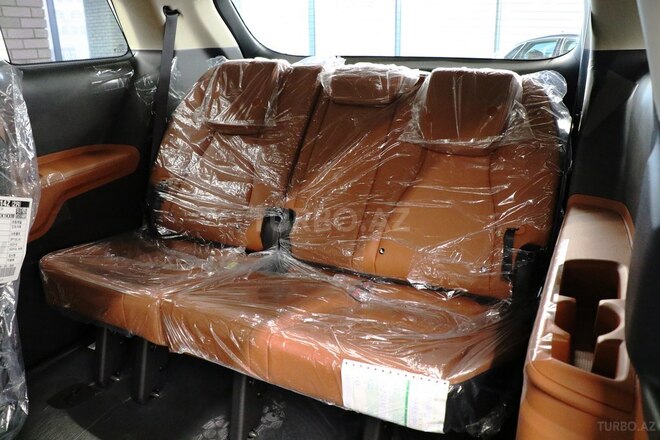 Kia Carnival-16