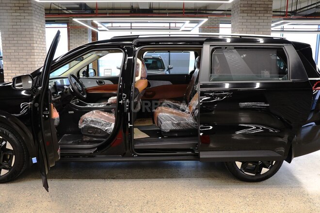 Kia Carnival-18