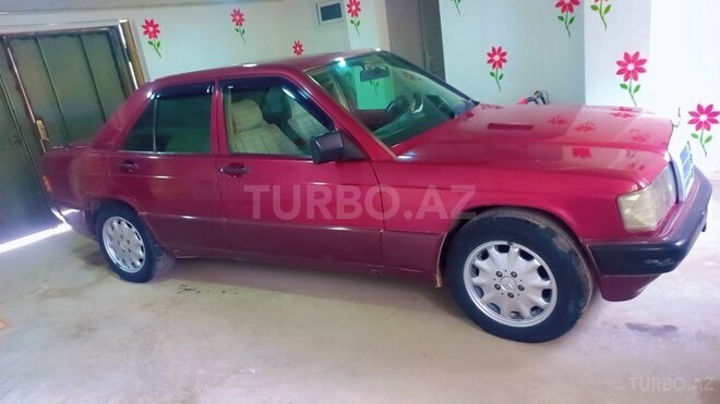 Mercedes 190 1990, 473,000 km - 2.0 л - Quba