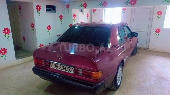 Mercedes 190 1990, 473,000 km - 2.0 л - Quba
