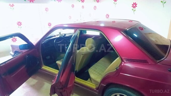 Mercedes 190 1990, 473,000 km - 2.0 л - Quba