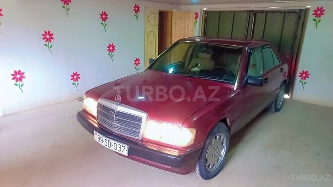 Mercedes 190 1990, 473,000 km - 2.0 л - Quba