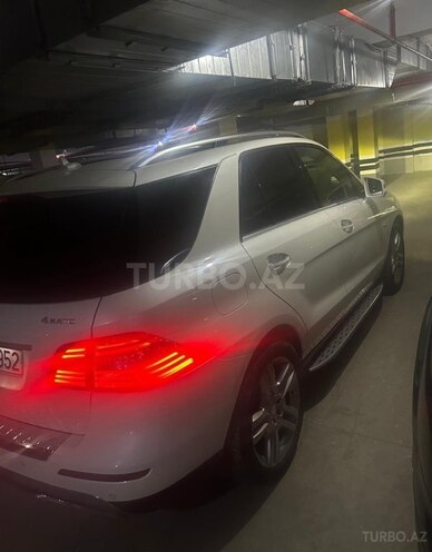 Mercedes ML 350 4MATIC 2012, 230,000 km - 3.5 л - Sumqayıt