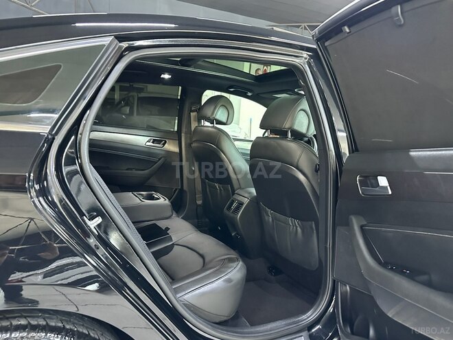 Hyundai Sonata-15