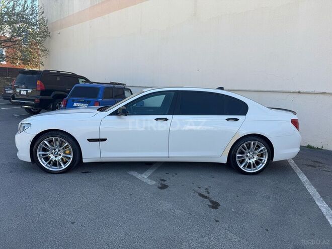 BMW 750 2009, 242,400 km - 4.4 l - Bakı