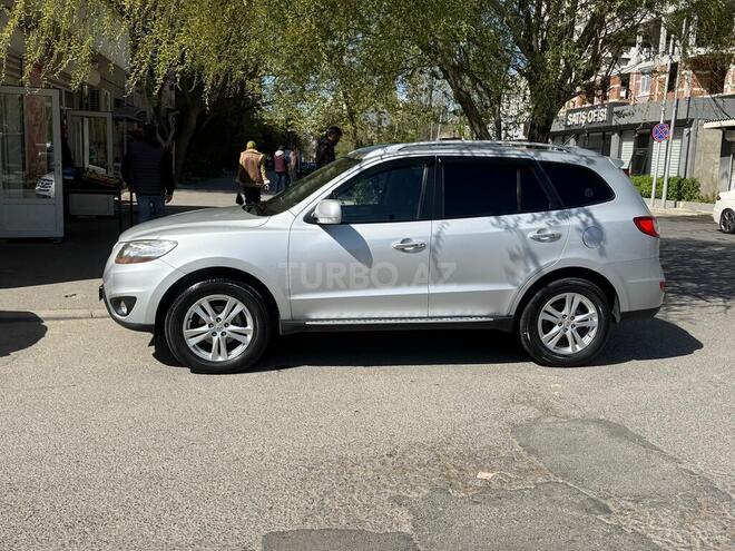 Hyundai Santa Fe 2011, 300,000 km - 2.0 l - Xaçmaz