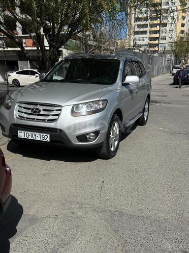 Hyundai Santa Fe 2011, 300,000 km - 2.0 l - Xaçmaz