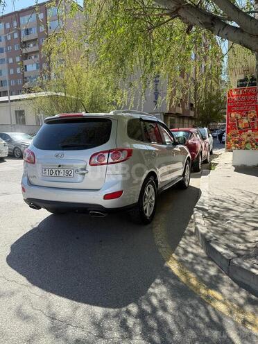 Hyundai Santa Fe 2011, 300,000 km - 2.0 l - Xaçmaz