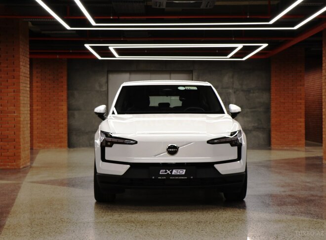 Volvo EX30-2