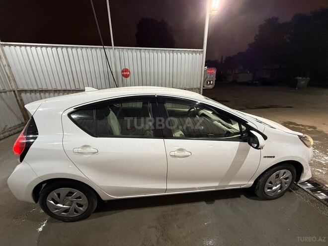Toyota Aqua 2019, 61,000 km - 1.5 l - Bakı