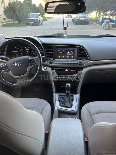 Hyundai Elantra 2018, 153,000 km - 2.0 l - Bakı