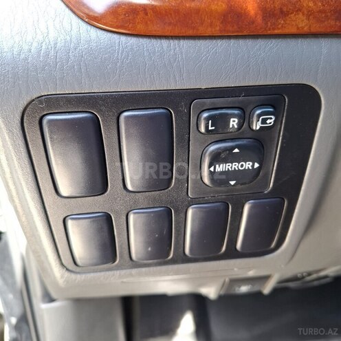 Toyota Land Cruiser Prado 2008, 243,000 km - 2.7 л - Bakı