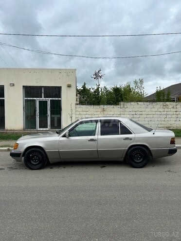Mercedes E 250 1990, 547,542 km - 2.5 l - Tovuz