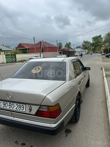Mercedes E 250 1990, 547,542 km - 2.5 l - Tovuz