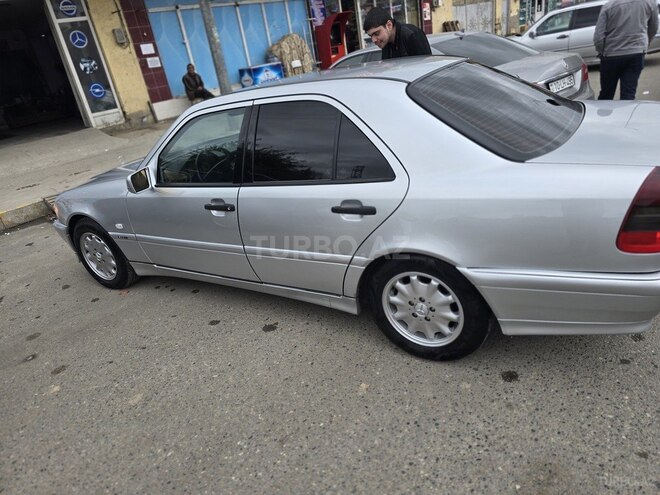 Mercedes C 240 1998, 246,000 km - 2.4 l - Sabirabad