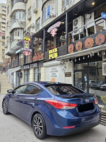 Hyundai Elantra 2015, 220,000 km - 1.8 l - Bakı