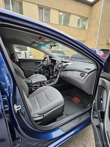 Hyundai Elantra 2015, 220,000 km - 1.8 l - Bakı