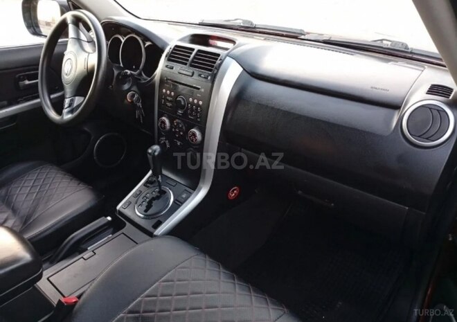 Suzuki Grand Vitara 2006, 318,000 km - 2.0 l - Bakı