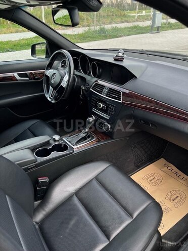 Mercedes C 250 2011, 228,000 km - 1.8 l - Bakı