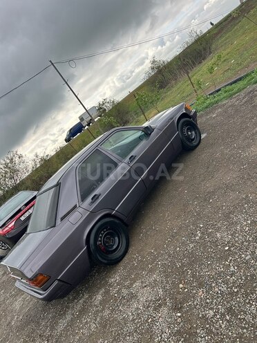 Mercedes 190 1993, 288,000 km - 1.8 l - Biləsuvar