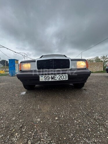 Mercedes 190 1993, 288,000 km - 1.8 l - Biləsuvar