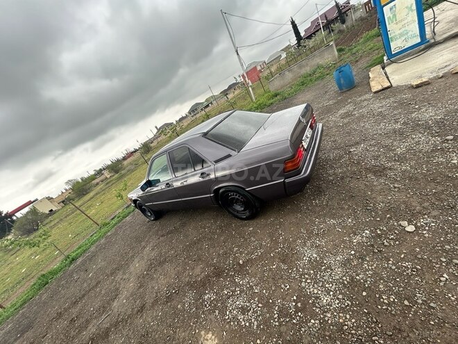 Mercedes 190 1993, 288,000 km - 1.8 l - Biləsuvar