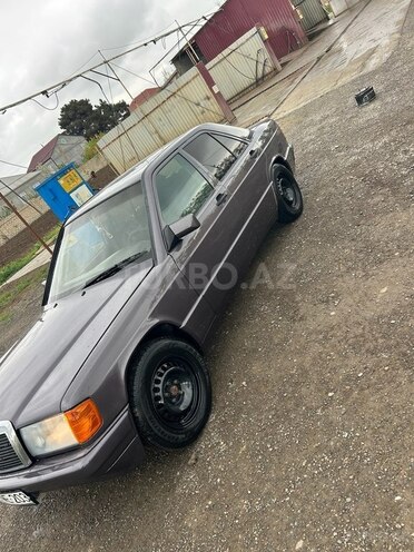 Mercedes 190 1993, 288,000 km - 1.8 l - Biləsuvar