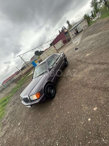 Mercedes 190 1993, 288,000 km - 1.8 l - Biləsuvar