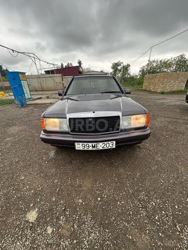 Mercedes 190 1993, 288,000 km - 1.8 l - Biləsuvar