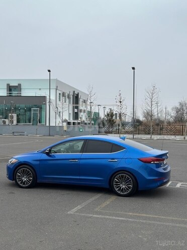 Hyundai Elantra 2017, 136,794 km - 2.0 l - Bakı