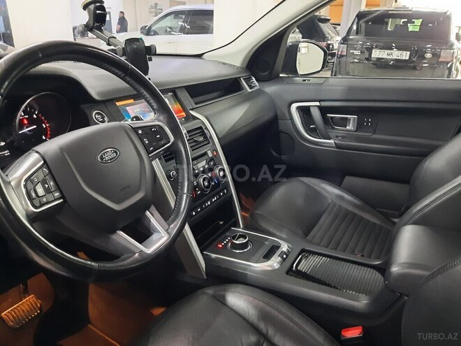 Land Rover Discovery Sport-12