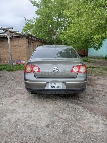 Volkswagen Passat 2005, 230,000 km - 2.0 l - Ağdam