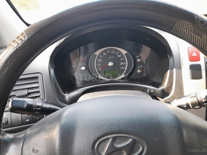 Hyundai Tucson 2008, 250,000 km - 2.0 l - Qusar