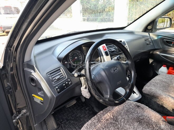 Hyundai Tucson 2008, 250,000 km - 2.0 l - Qusar