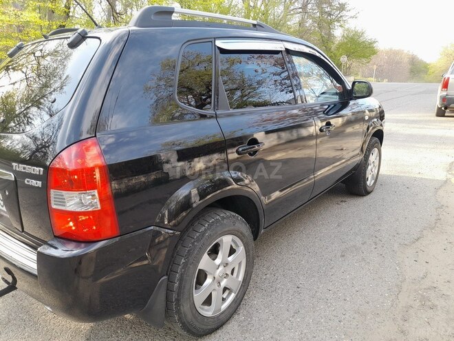 Hyundai Tucson 2008, 250,000 km - 2.0 l - Qusar