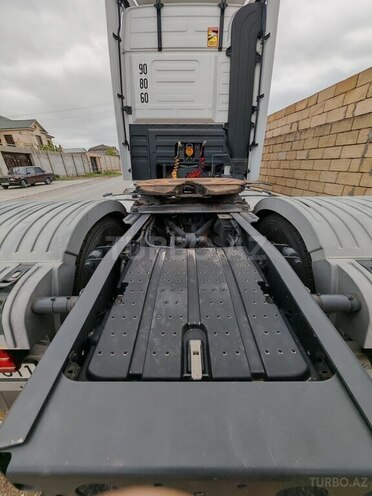 Mercedes Actros 1844 2012, 910,000 km - 13.0 л - Şirvan