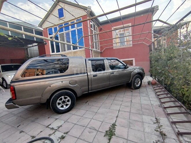 Nissan Navara 2003, 460,270 km - 3.3 l - Bakı