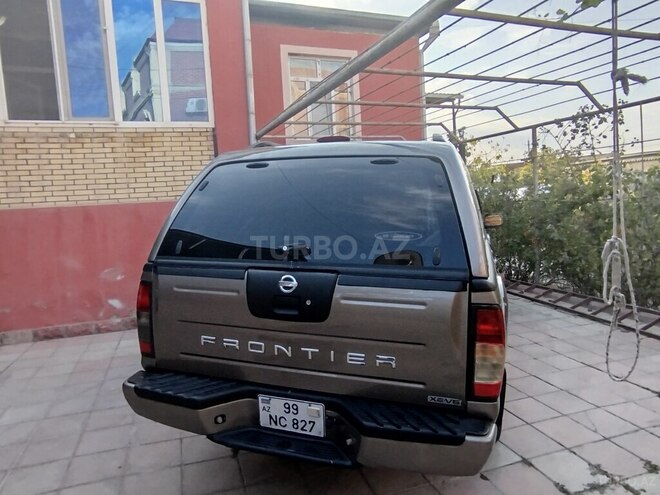 Nissan Navara 2003, 460,270 km - 3.3 l - Bakı