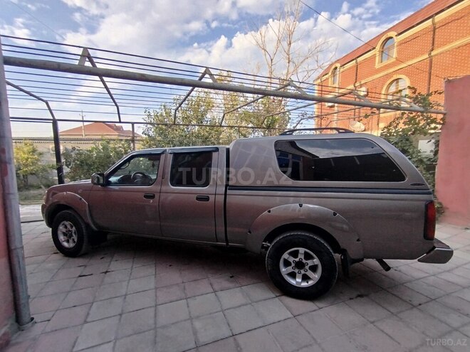 Nissan Navara 2003, 460,270 km - 3.3 l - Bakı