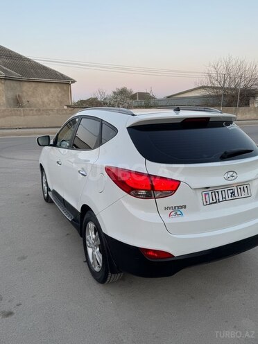 Hyundai ix35 2011, 208,000 km - 2.0 l - Xudat
