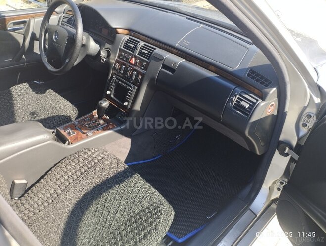 Mercedes E 220 d 1999, 170,000 km - 2.2 л - Ağsu