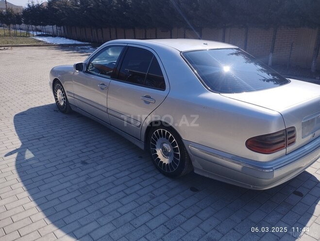 Mercedes E 220 d 1999, 170,000 km - 2.2 л - Ağsu