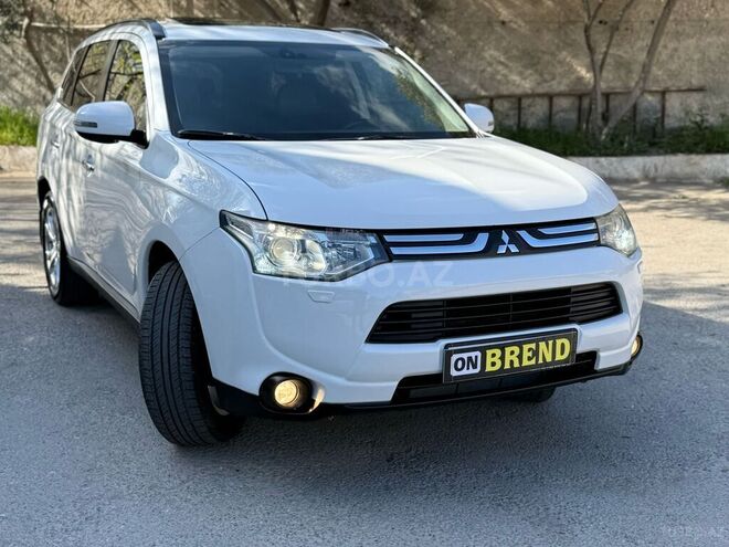 Mitsubishi Outlander-2