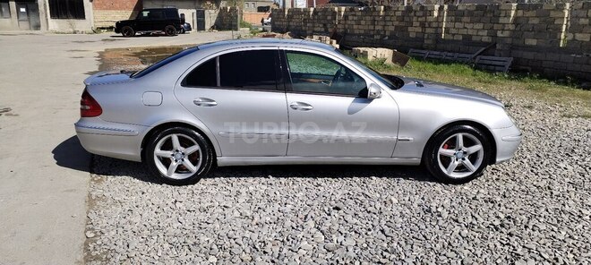 Mercedes E 220 d 2002, 382,000 km - 2.2 l - Bakı