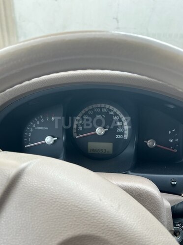 Kia Sportage 2008, 196,600 km - 2.0 l - Bakı