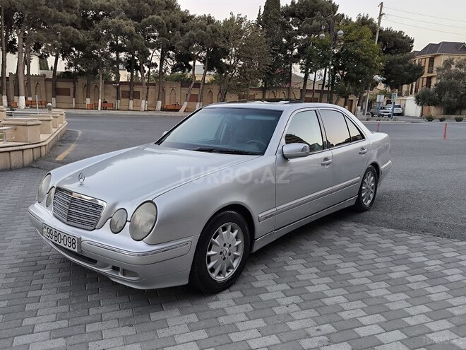 Mercedes E 240 1999, 318,000 km - 2.4 l - Yevlax